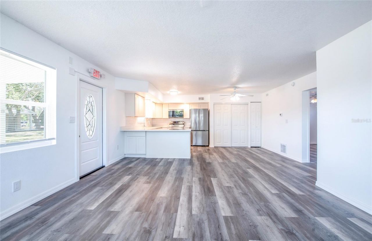 717 E Gulf Boulevard, Unit 1, Indian Rocks Beach, FL 33785 Photo