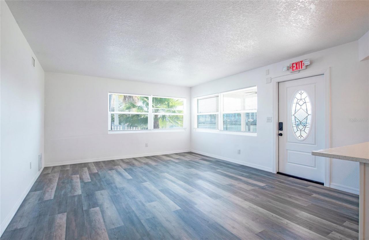 717 E Gulf Boulevard, Unit 1, Indian Rocks Beach, FL 33785 Photo