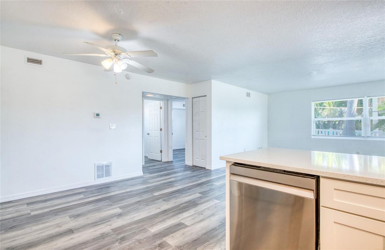 717 E Gulf Boulevard, Unit 1, Indian Rocks Beach, FL 33785 Photo