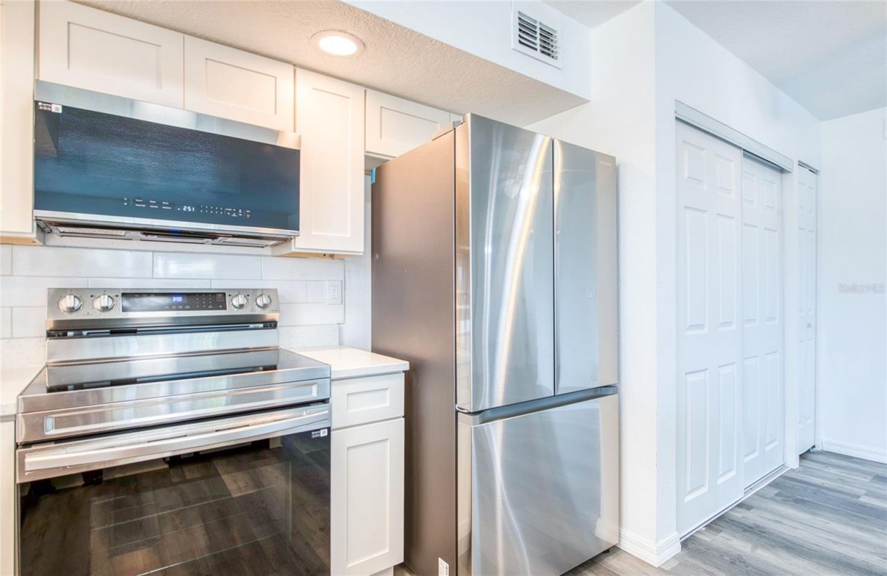 717 E Gulf Boulevard, Unit 1, Indian Rocks Beach, FL 33785 Photo