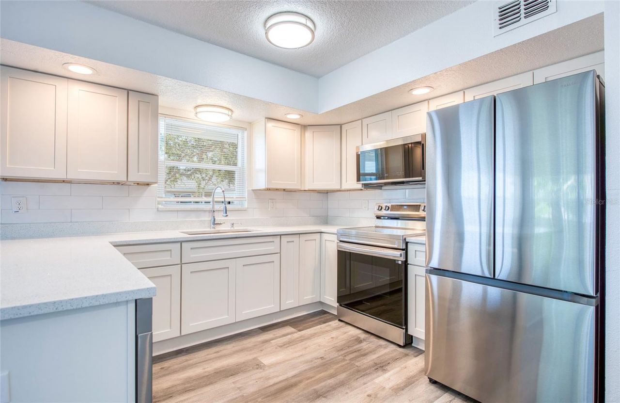 717 E Gulf Boulevard, Unit 1, Indian Rocks Beach, FL 33785 Photo