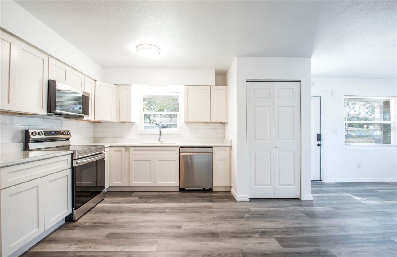 717 E Gulf Boulevard, Unit 1, Indian Rocks Beach, FL 33785 Photo