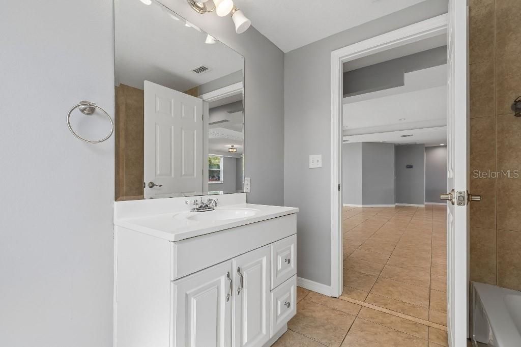 994 S Brink Avenue , Sarasota, FL 34237 Photo