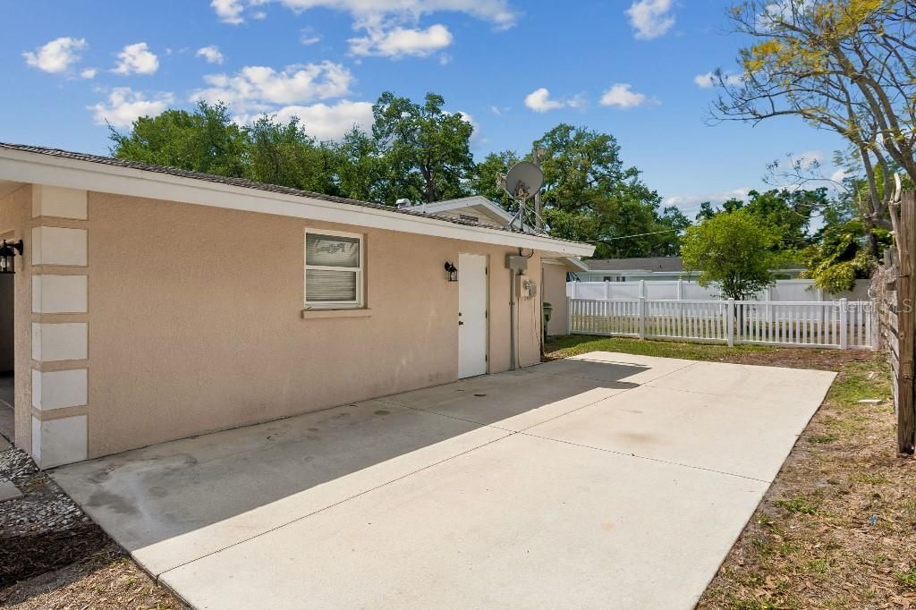 994 S Brink Avenue , Sarasota, FL 34237 Photo