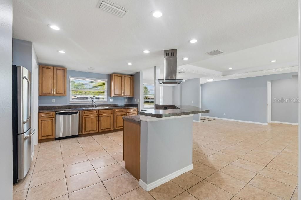 994 S Brink Avenue , Sarasota, FL 34237 Photo