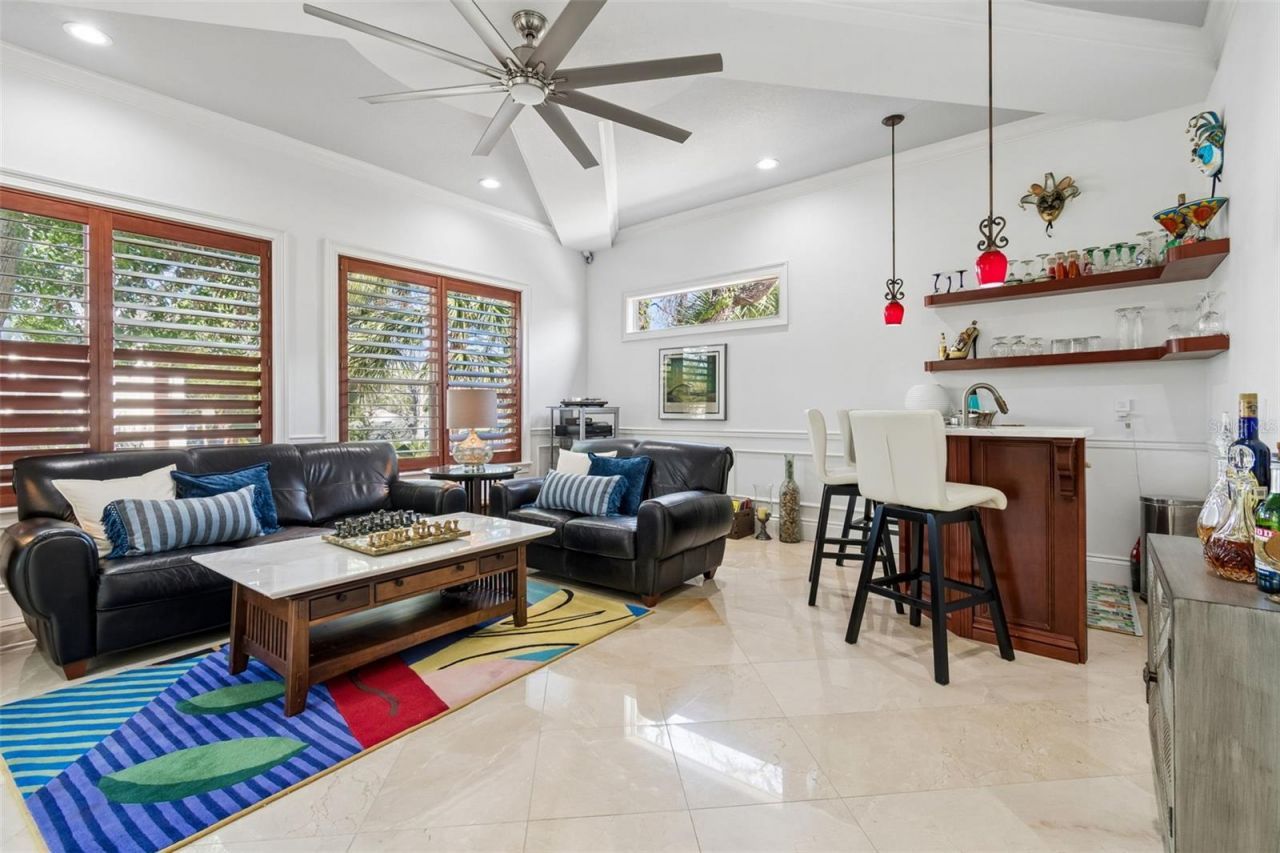 6233 Bayshore Boulevard, Tampa, FL 33611 Photo