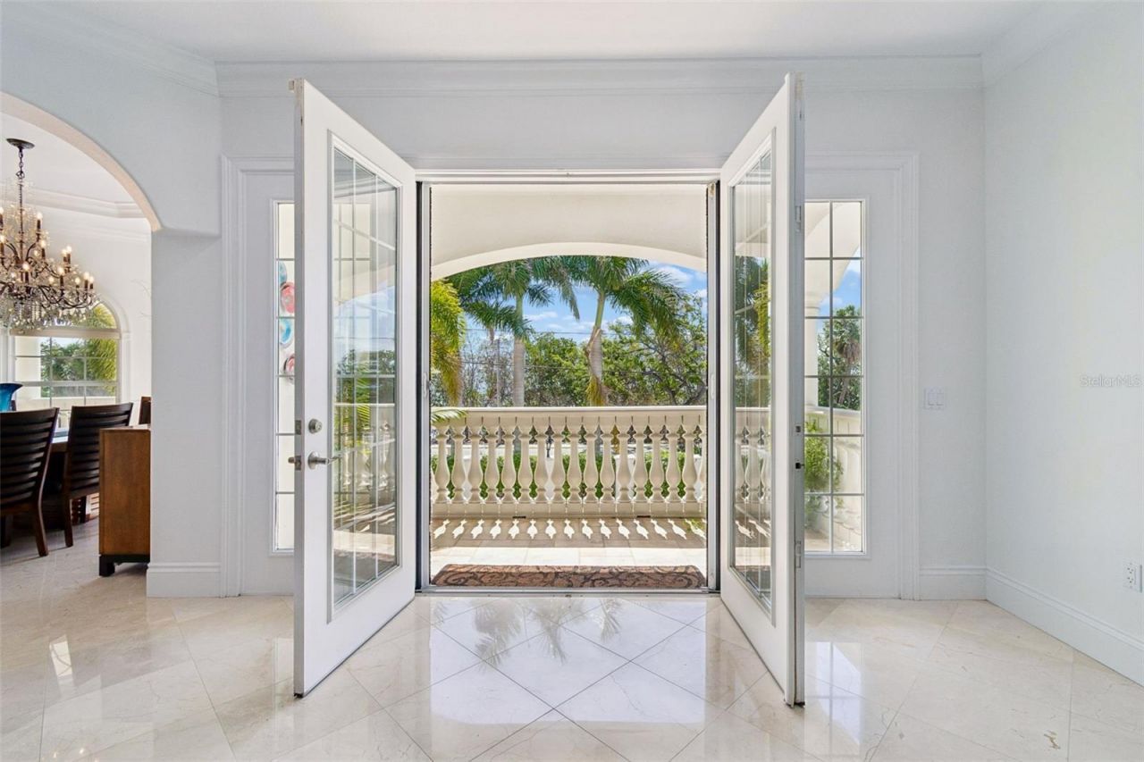 6233 Bayshore Boulevard, Tampa, FL 33611 Photo