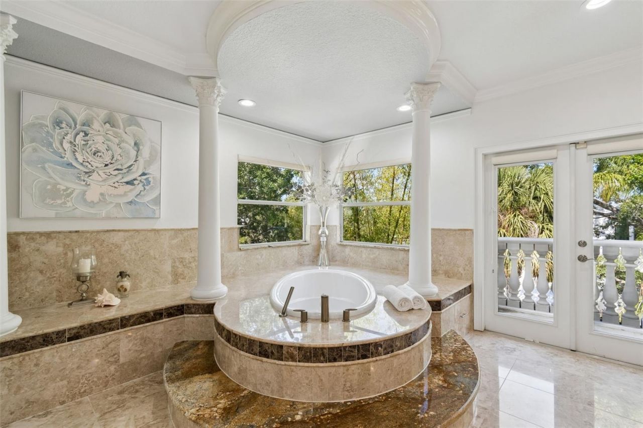 6233 Bayshore Boulevard, Tampa, FL 33611 Photo