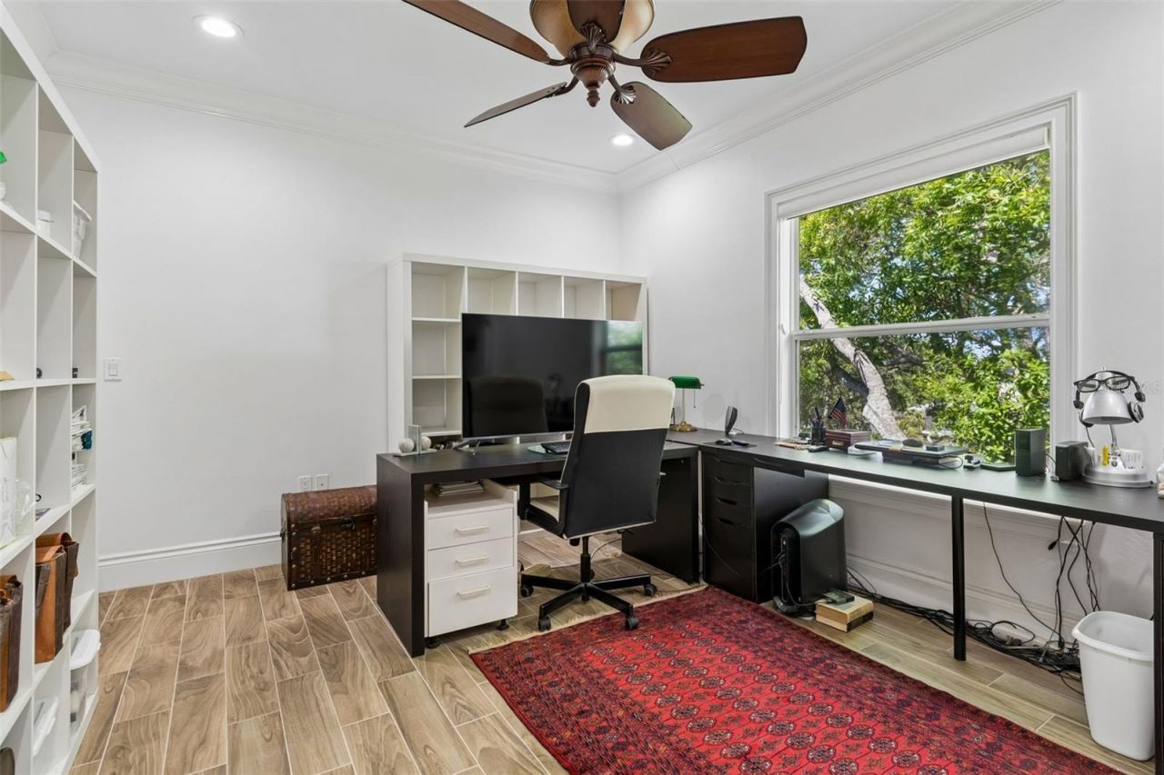 6233 Bayshore Boulevard, Tampa, FL 33611 Photo