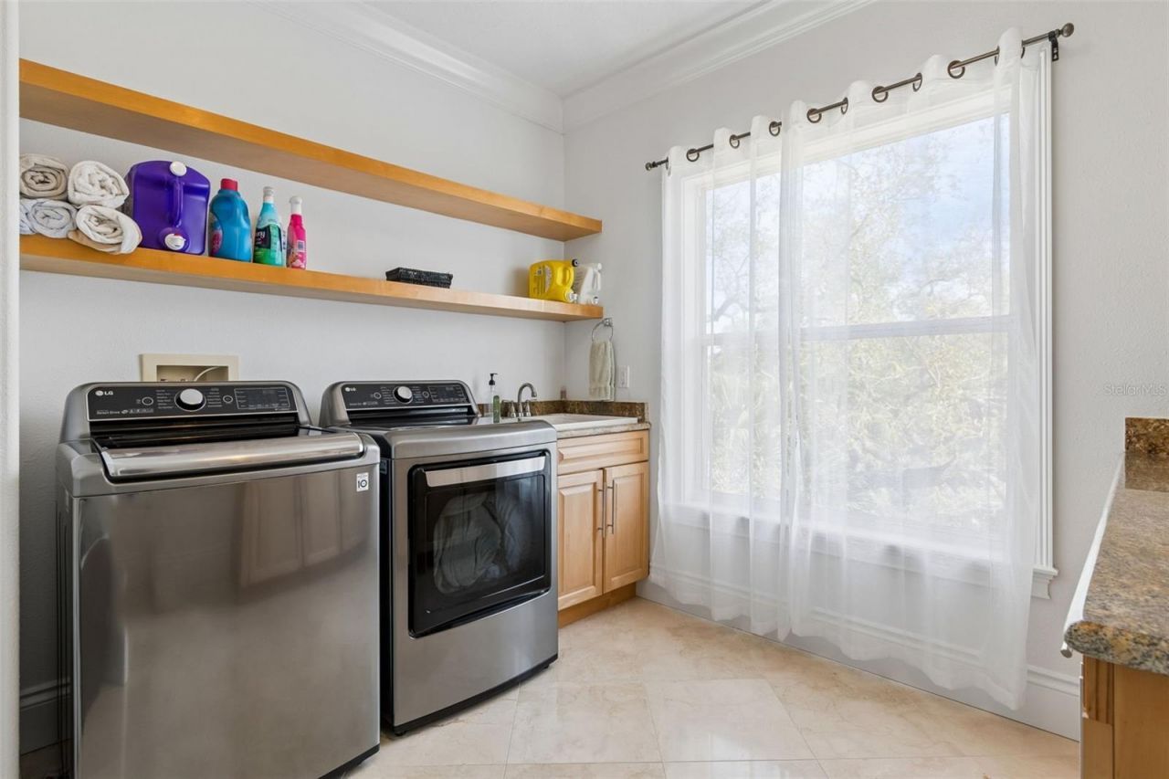 6233 Bayshore Boulevard, Tampa, FL 33611 Photo