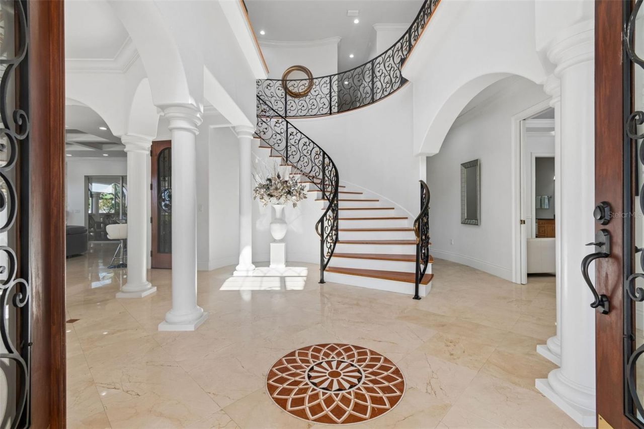 6233 Bayshore Boulevard, Tampa, FL 33611 Photo