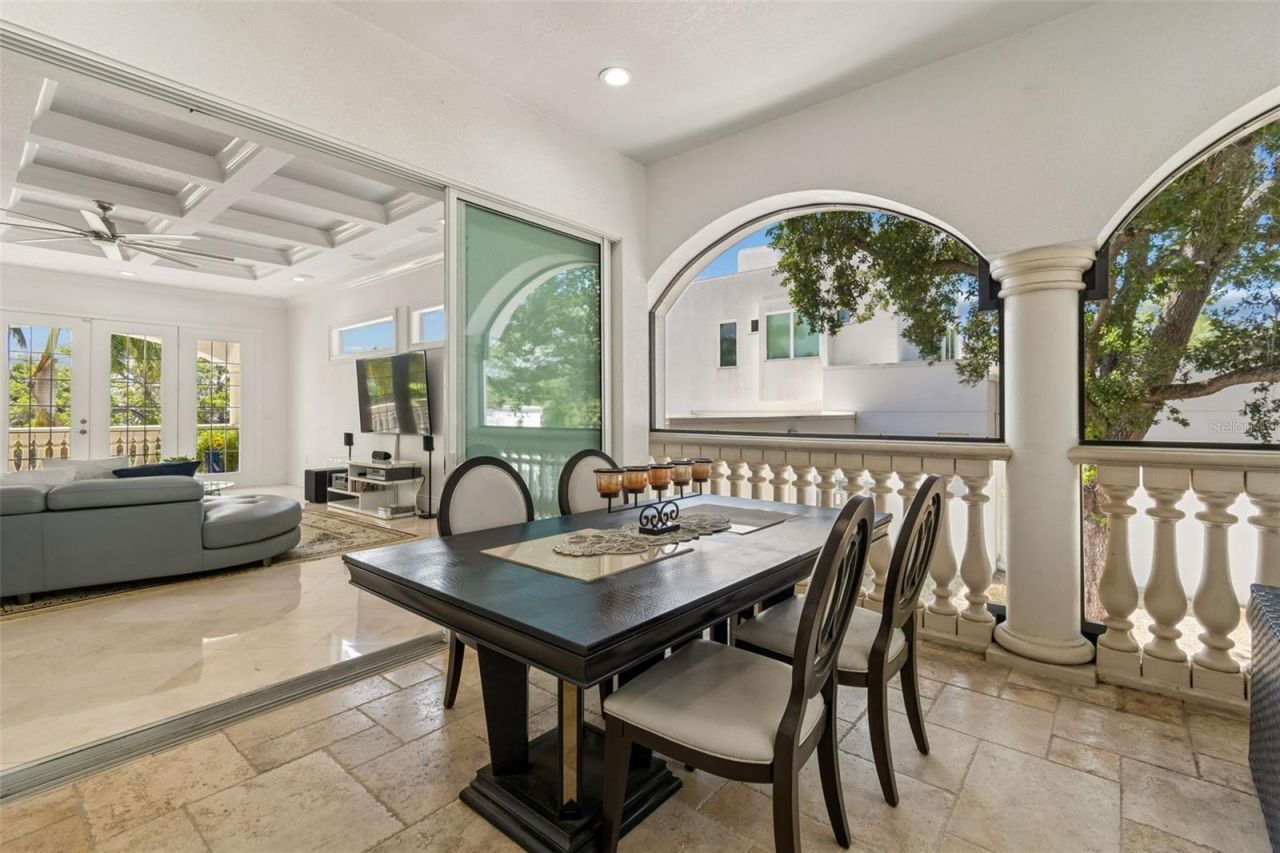 6233 Bayshore Boulevard, Tampa, FL 33611 Photo