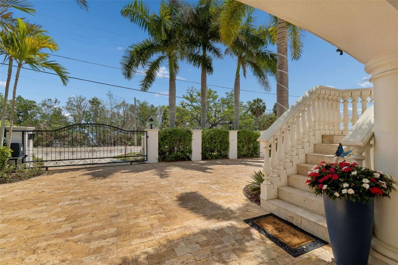 6233 Bayshore Boulevard, Tampa, FL 33611 Photo