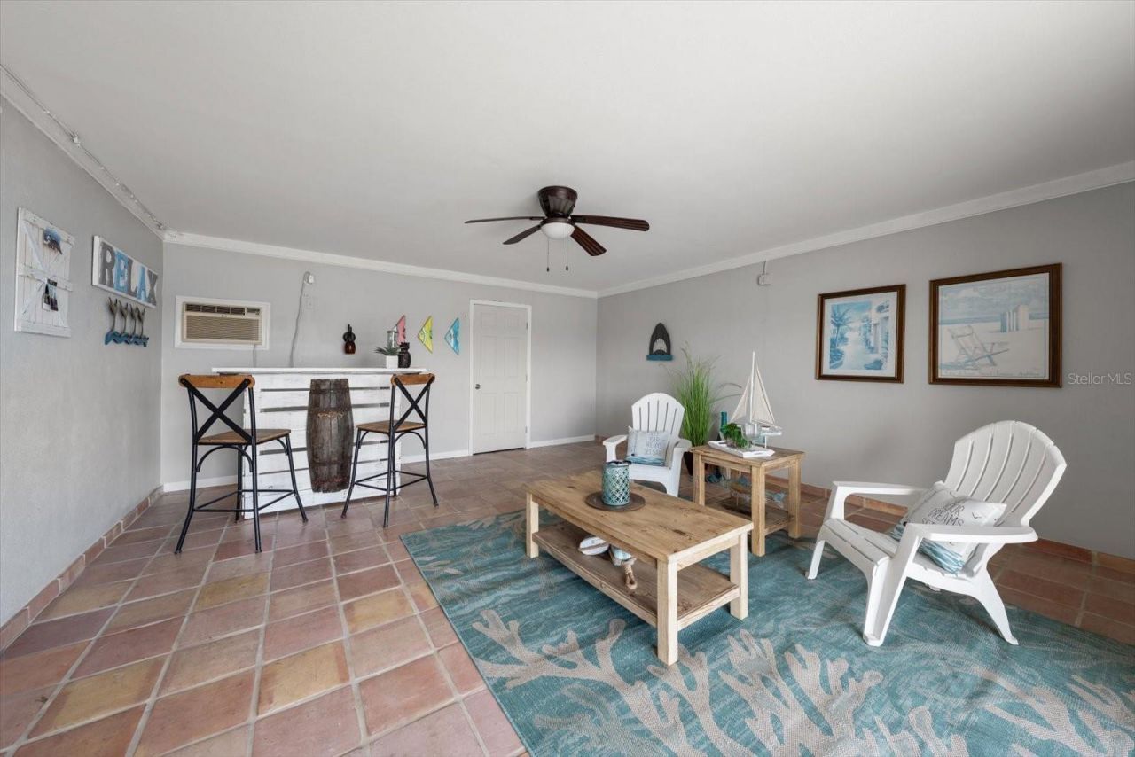 2515 Bay Boulevard, Unit B, Indian Rocks Beach, FL 33785 Photo