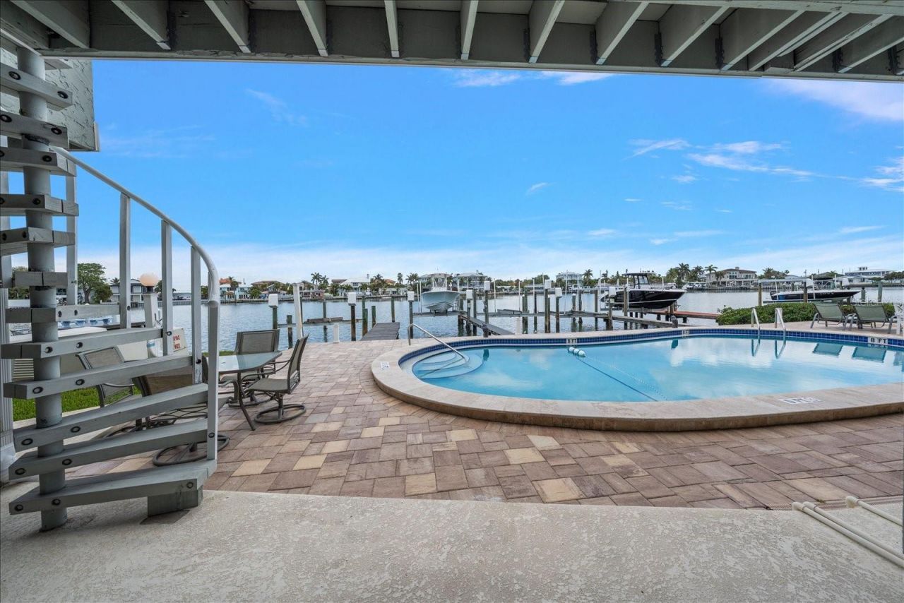2515 Bay Boulevard, Unit B, Indian Rocks Beach, FL 33785 Photo