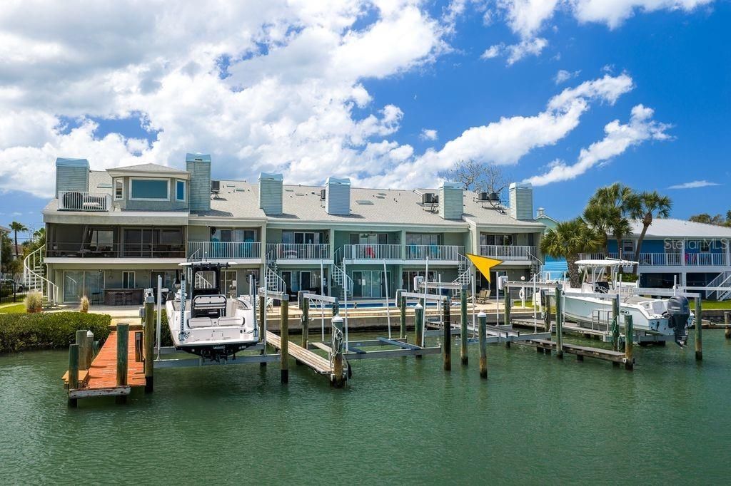 2515 Bay Boulevard, Unit B, Indian Rocks Beach, FL 33785 Photo