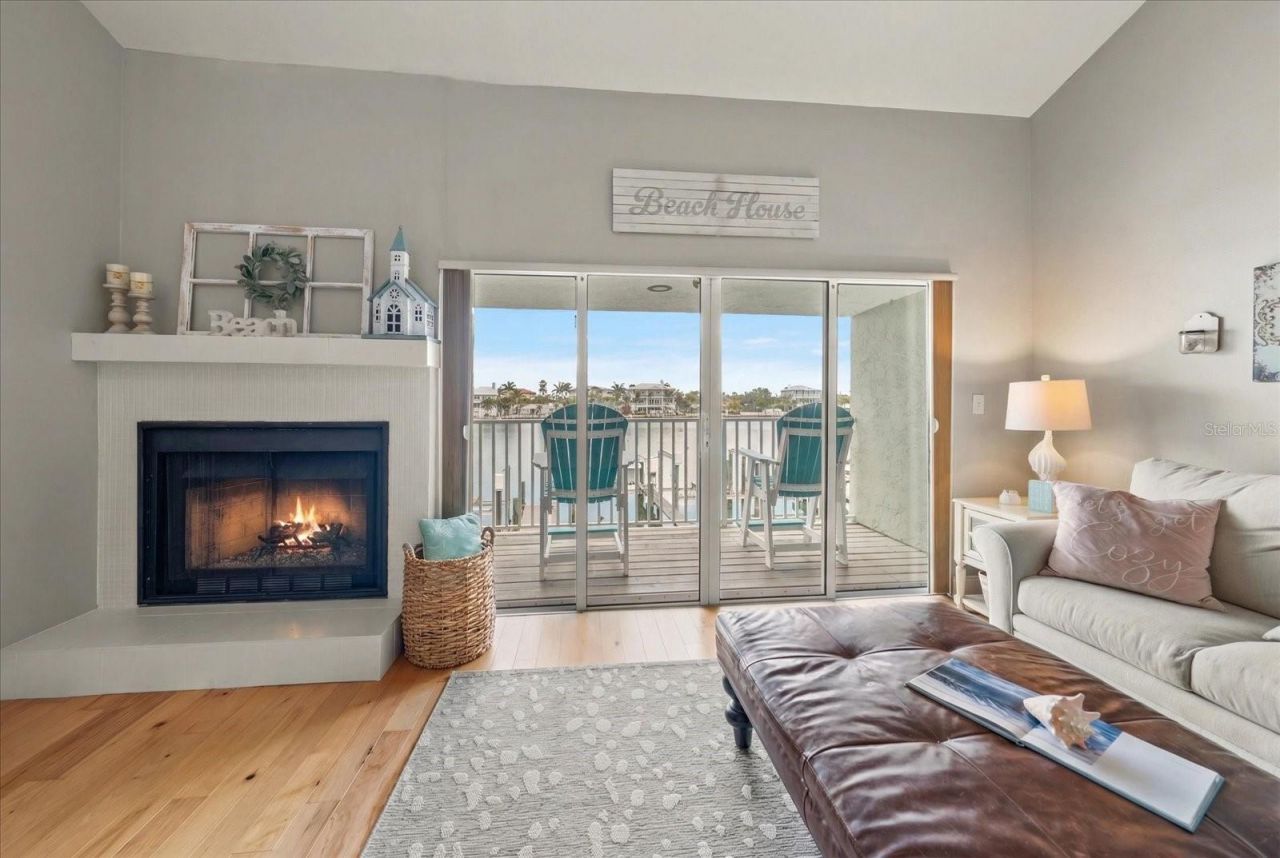 2515 Bay Boulevard, Unit B, Indian Rocks Beach, FL 33785 Photo