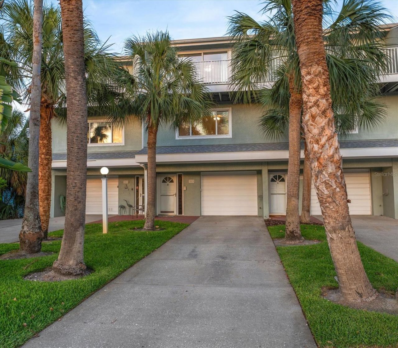 2515 Bay Boulevard, Unit B, Indian Rocks Beach, FL 33785 Photo