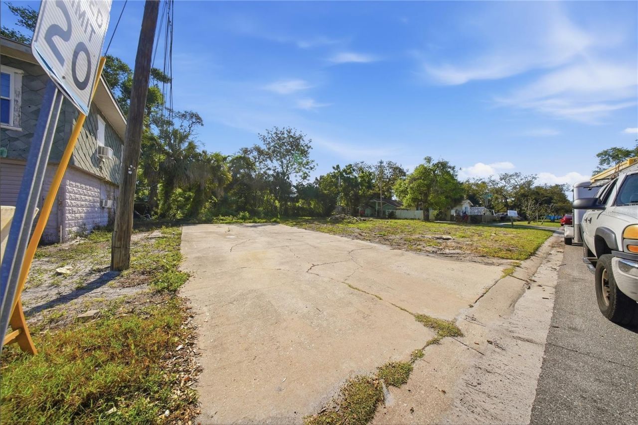 3820 7th Street S, Saint Petersburg, FL 33705 Photo