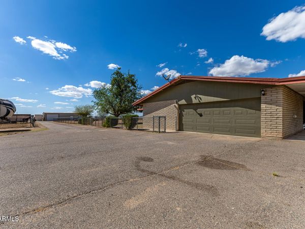 12368 N VALLEY FARMS Road, Coolidge, AZ 85128