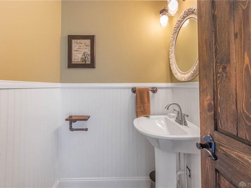 1026 Trianon Drive, Xenia Township, OH 45385 Photo 11