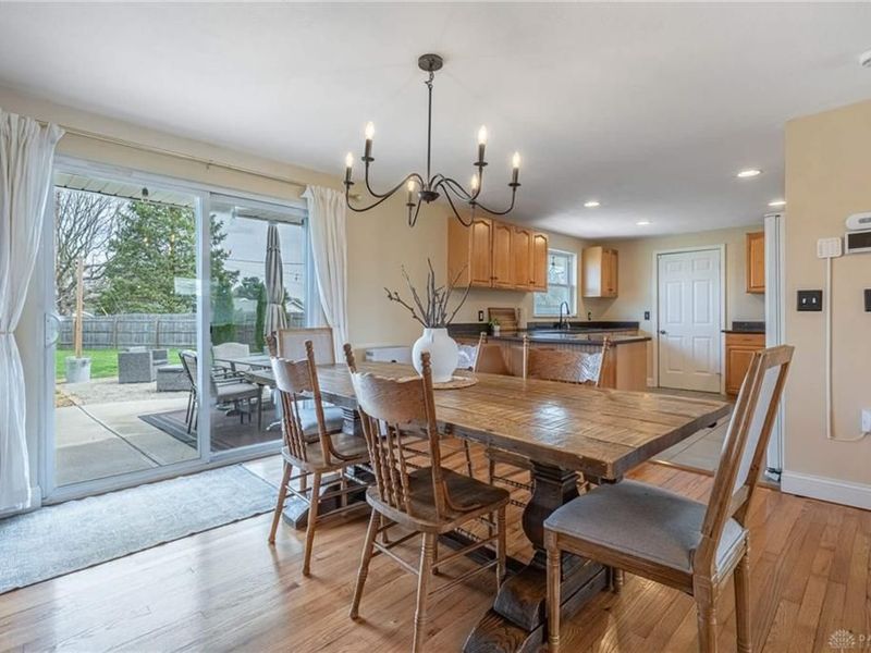 1026 Trianon Drive, Xenia Township, OH 45385 Photo 6