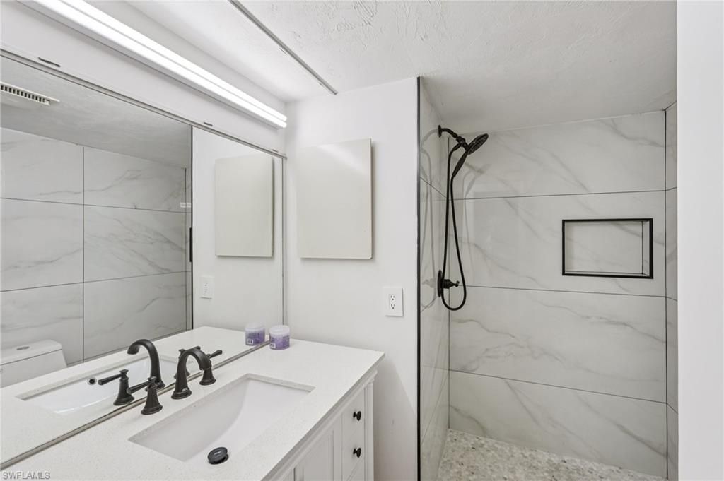 499 Forest Lakes Blvd, Unit 305, Naples, FL 34105 Photo