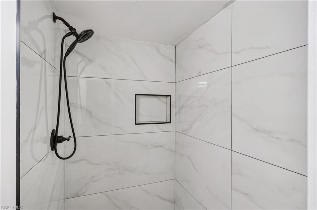 499 Forest Lakes Blvd, Unit 305, Naples, FL 34105 Photo