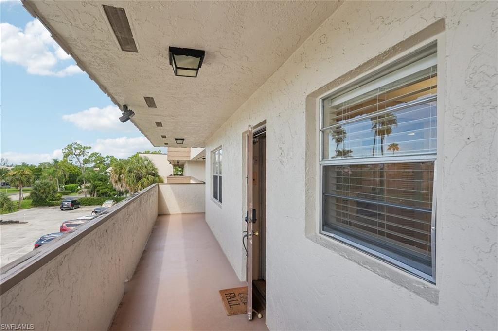 499 Forest Lakes Blvd, Unit 305, Naples, FL 34105 Photo