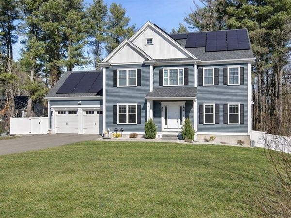 5 Greenbriar Lane, Bellingham, MA 02019