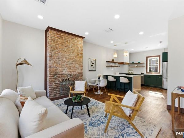 53 Jewett Avenue, JERSEY CITY, NJ 07304