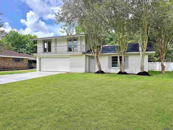 824 Princewood Ct, Baton Rouge, LA 70806