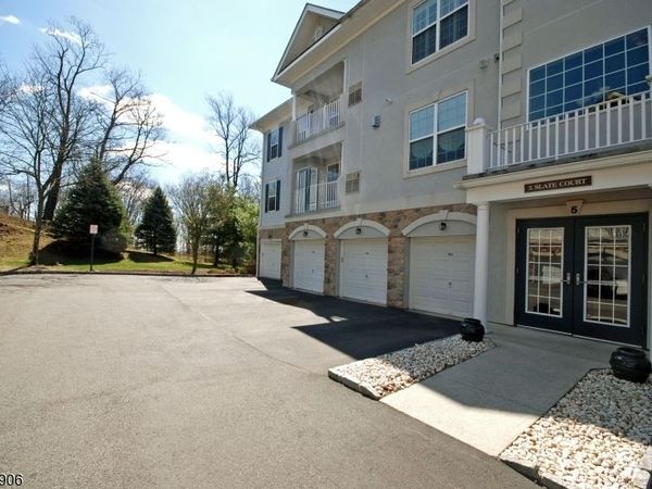 5 Slate Ct, Woodland Park, NJ 07424