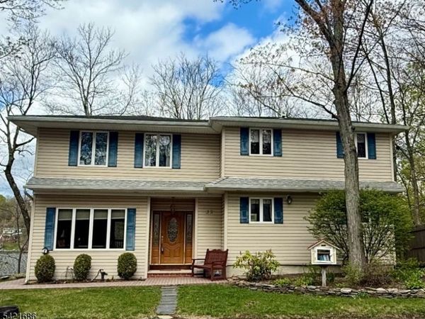 32 Clayton Rd, West Milford, NJ 07421