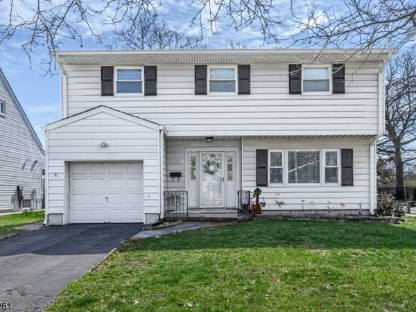 2 Rutan Rd, Belleville, NJ 07109