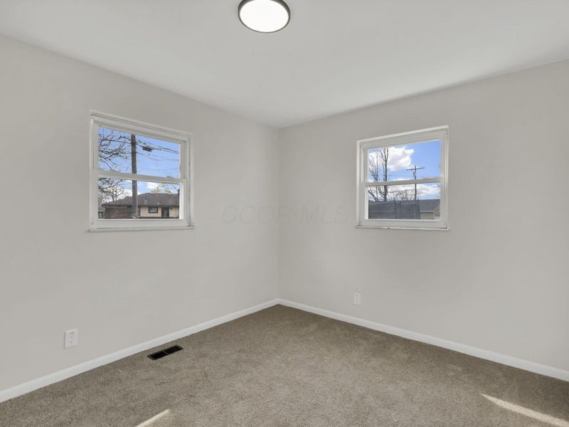 2605 Spaatz Avenue , Columbus, OH 43204 Photo 17