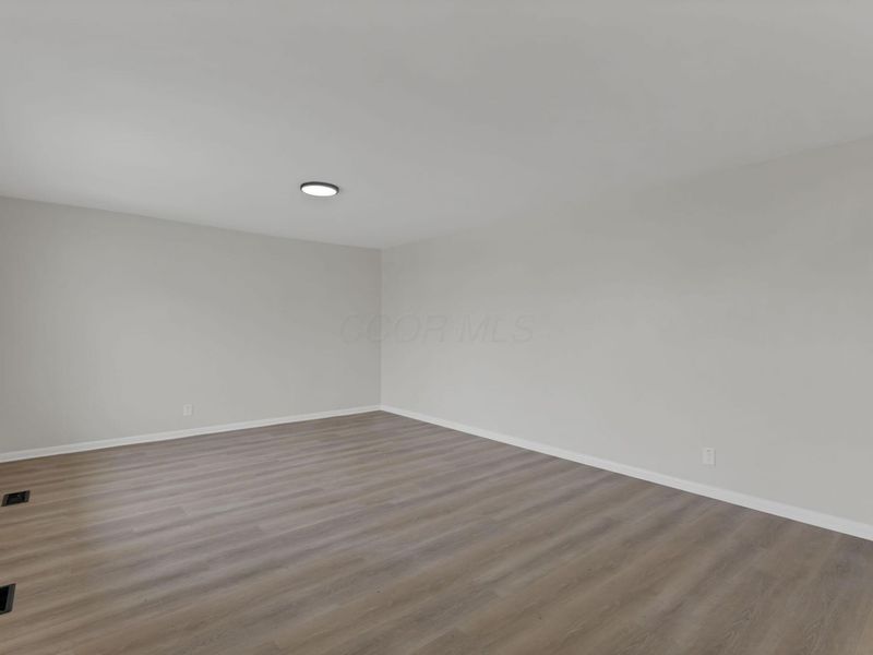 2605 Spaatz Avenue , Columbus, OH 43204 Photo 4