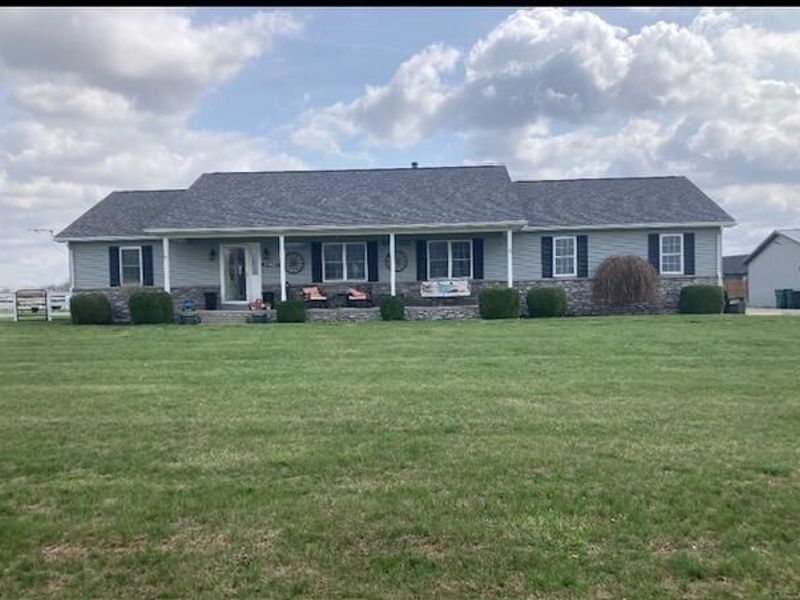 7280 Rader Road NE, Pleasantville, OH 43148 Photo 1