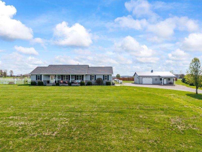 7280 Rader Road NE, Pleasantville, OH 43148 Photo 2