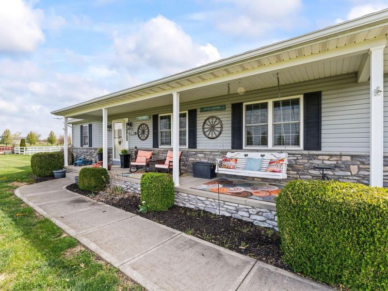 7280 Rader Road NE, Pleasantville, OH 43148 Photo 3