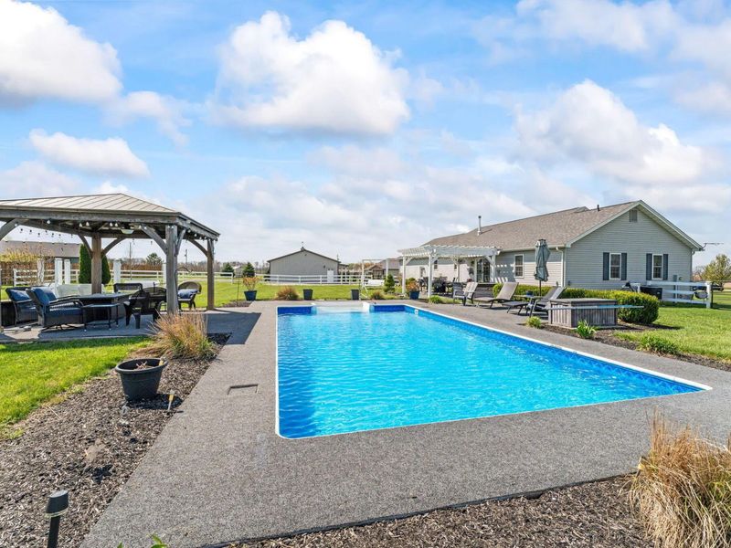 7280 Rader Road NE, Pleasantville, OH 43148 Photo 68