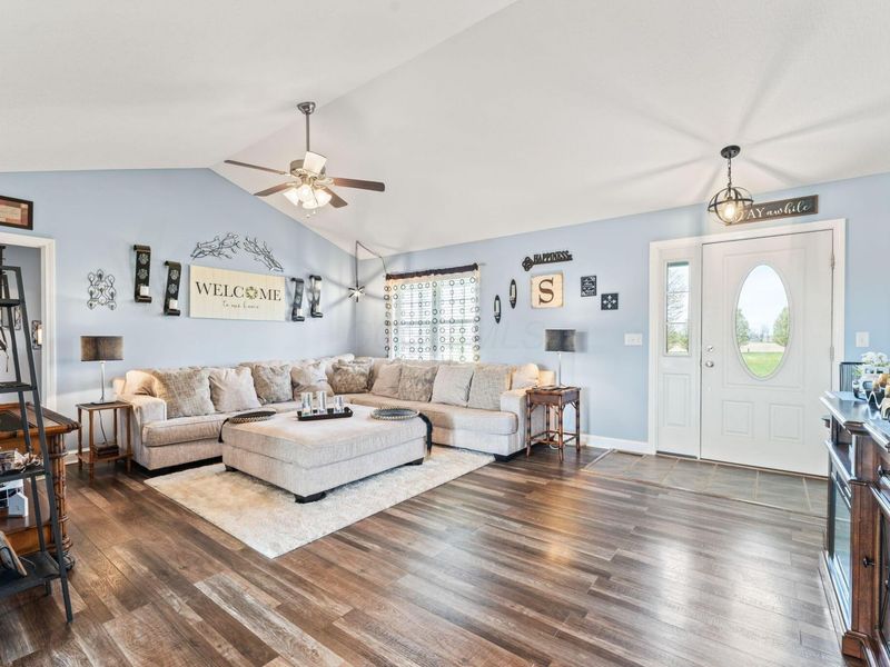 7280 Rader Road NE, Pleasantville, OH 43148 Photo 8