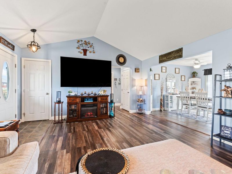 7280 Rader Road NE, Pleasantville, OH 43148 Photo 9