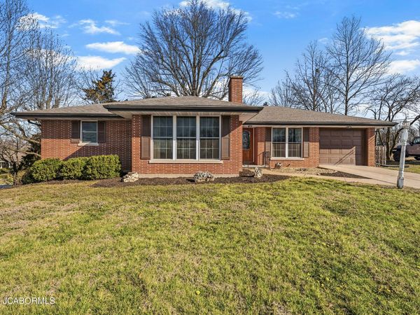 2936 ROCK RIDGE ROAD, Jefferson City, MO 65109