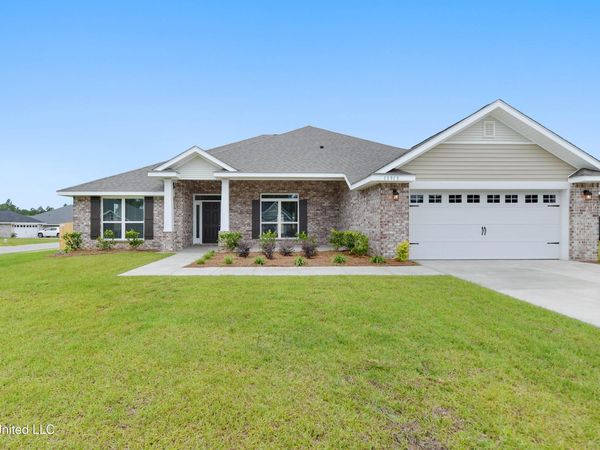 13913 Ruby Lane, Biloxi, MS 39532