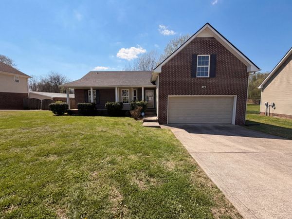 1840 Twin Rivers Rd , Clarksville, TN 37040