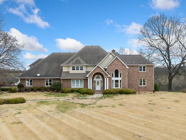 2734 Wolf Springs Road, Harrison, AR 72601