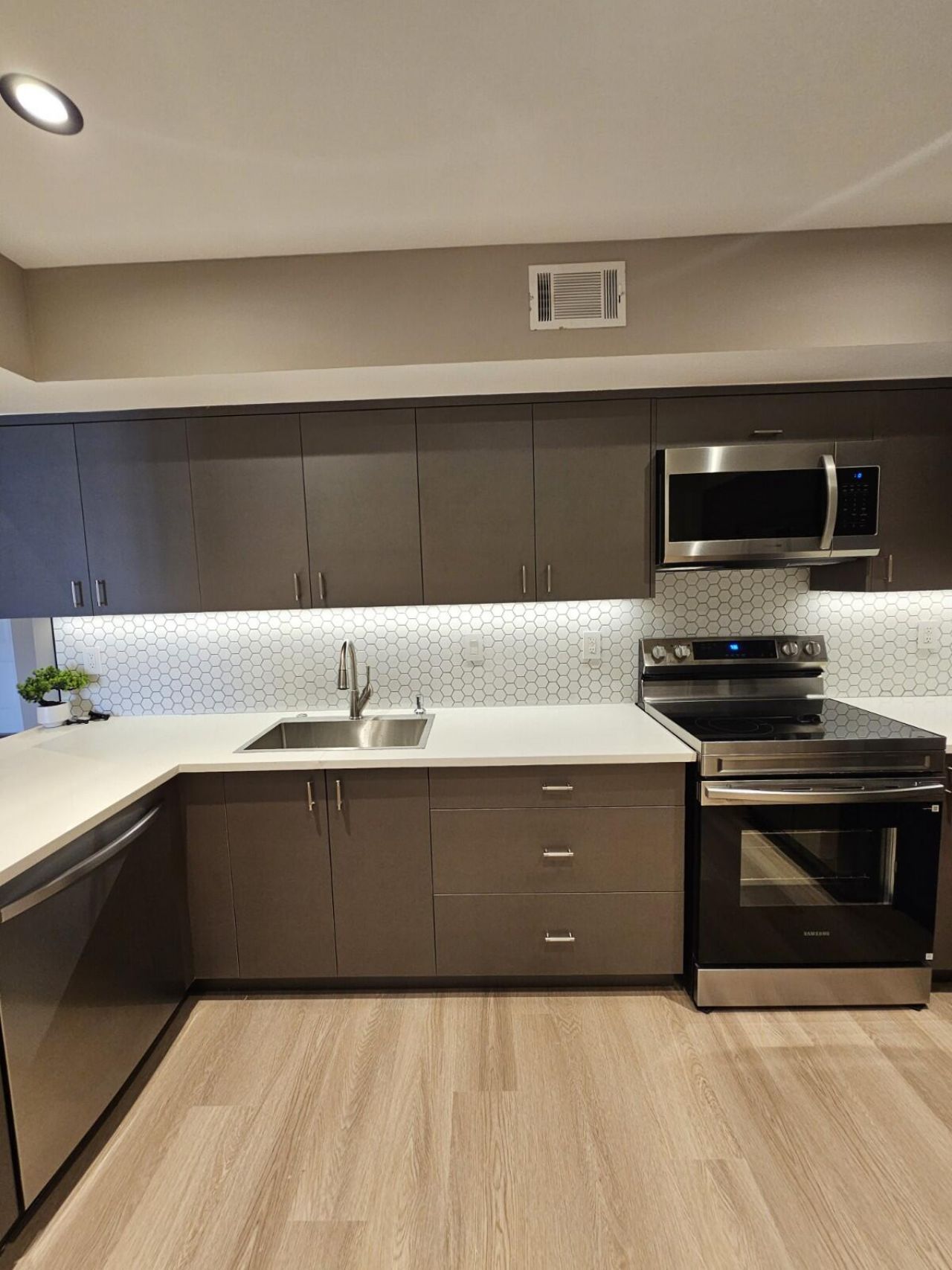 3190 Leewood Terrace, Unit L203, Boca Raton, FL 33431 Photo