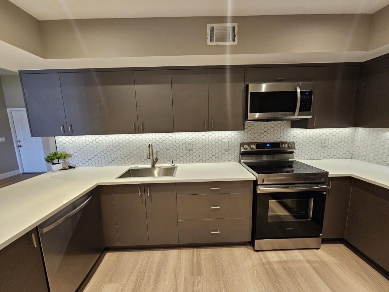 3190 Leewood Terrace, Unit L203, Boca Raton, FL 33431 Photo