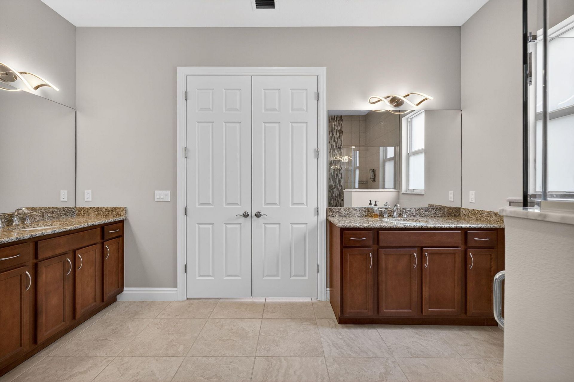 9318 SW Miracoli Way, Port Saint Lucie, FL 34987 Photo